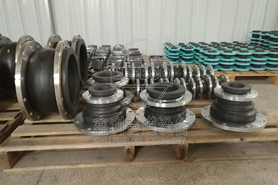 曲靖市污水處理廠訂購(gòu)鞏義鑫利單球體橡膠接頭