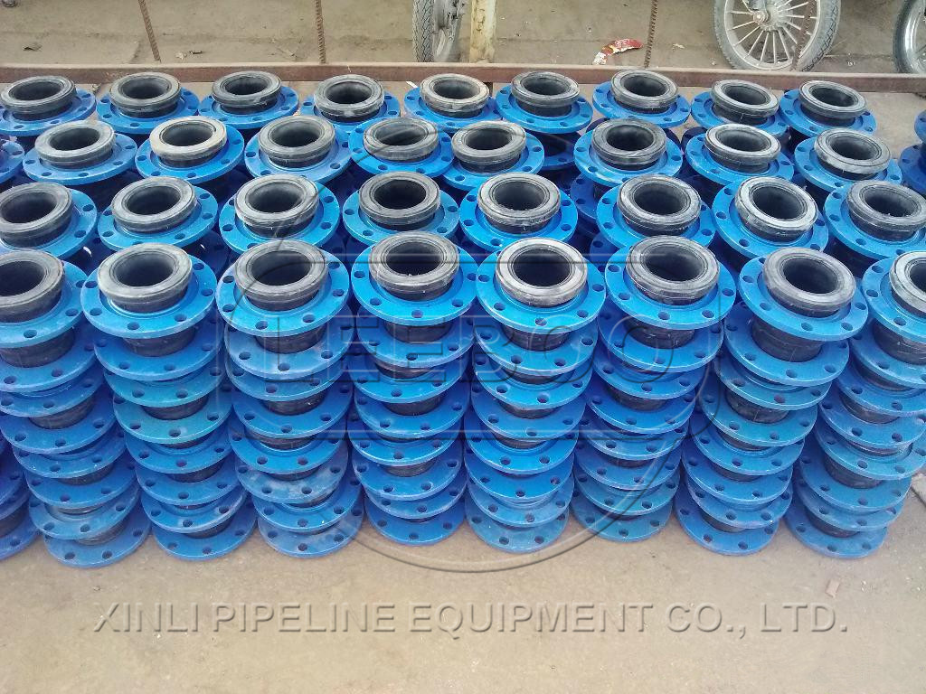 香港機場東涌灣耐高溫<a href=http://www.xinligd.com target=_blank class=infotextkey>橡膠接頭</a>鑫利配貨車間